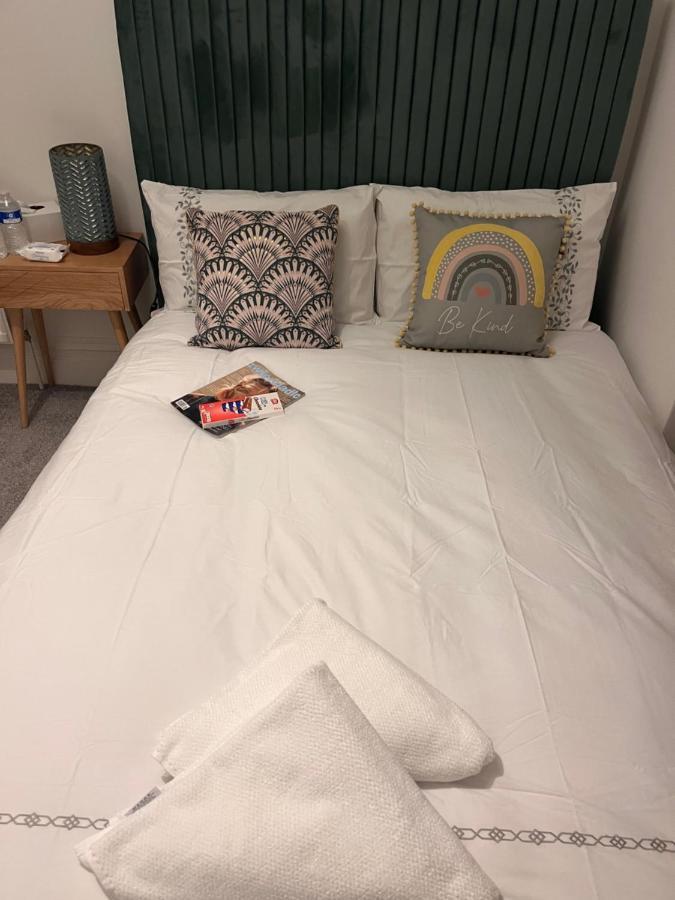Luxury Cosy Retreat Apt London Bagian luar foto