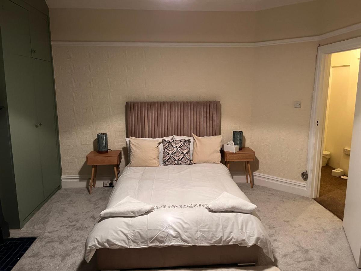Luxury Cosy Retreat Apt London Bagian luar foto