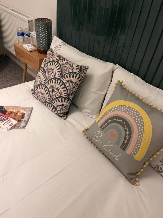 Luxury Cosy Retreat Apt London Bagian luar foto