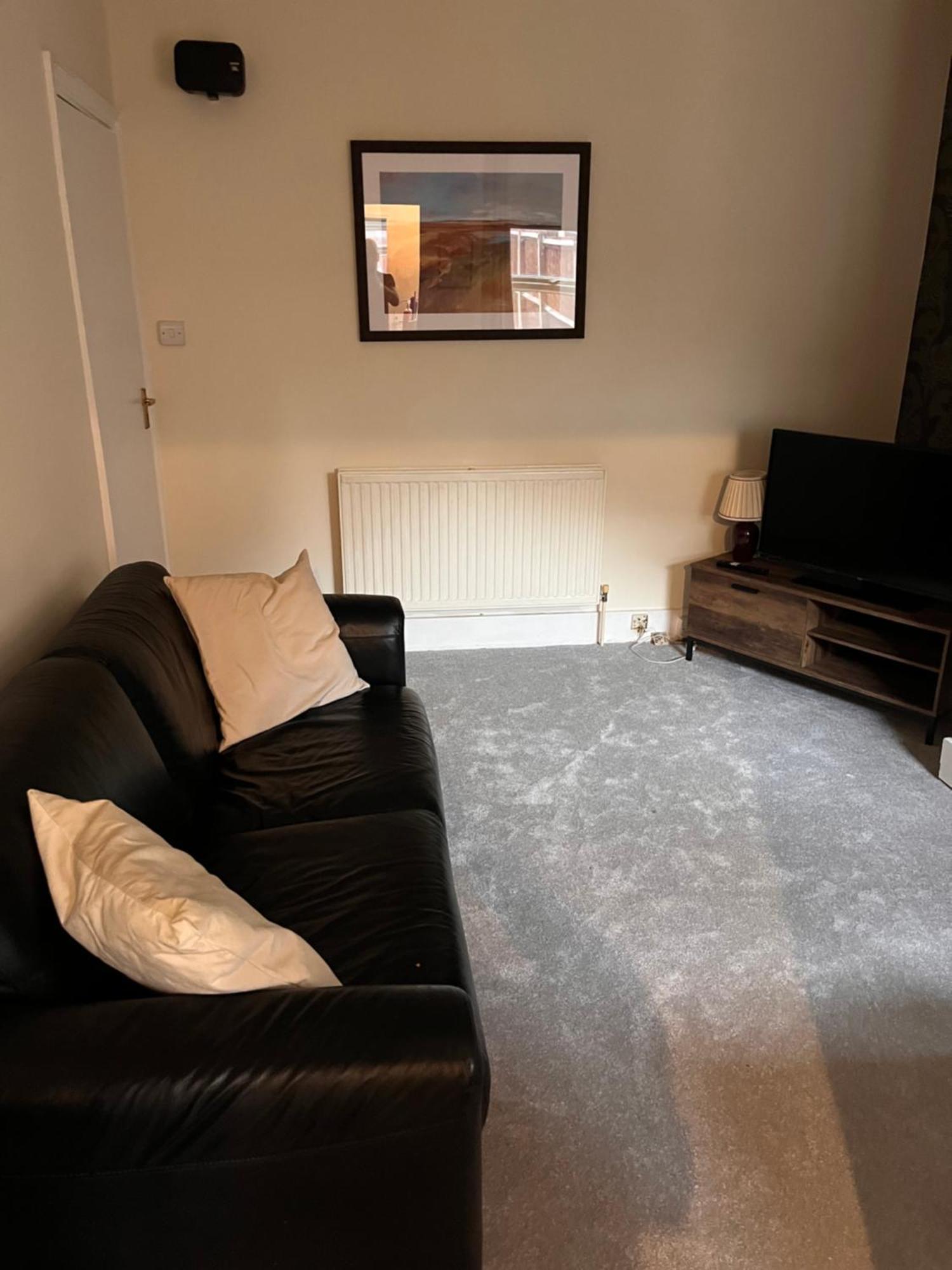 Luxury Cosy Retreat Apt London Bagian luar foto