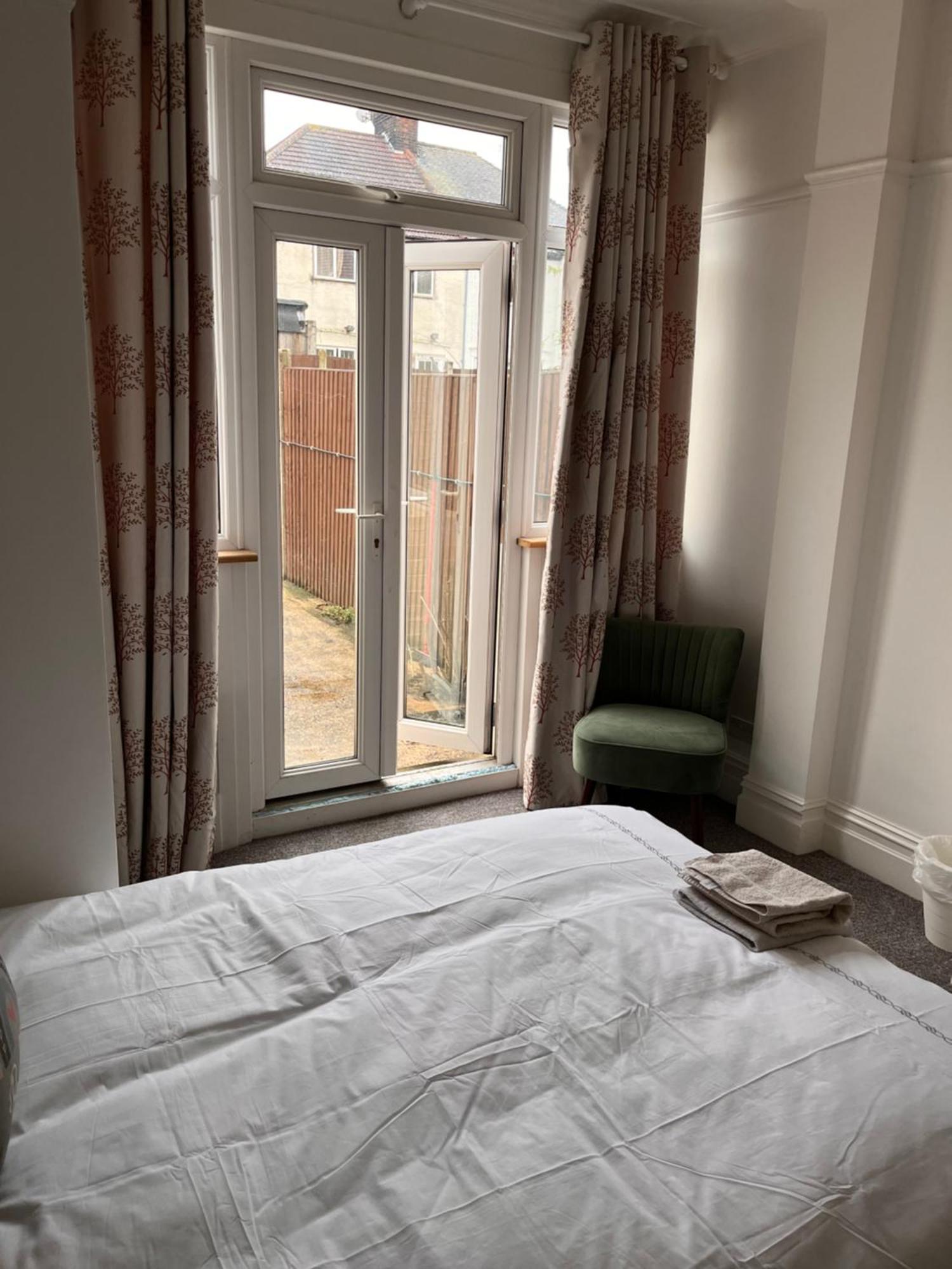 Luxury Cosy Retreat Apt London Bagian luar foto