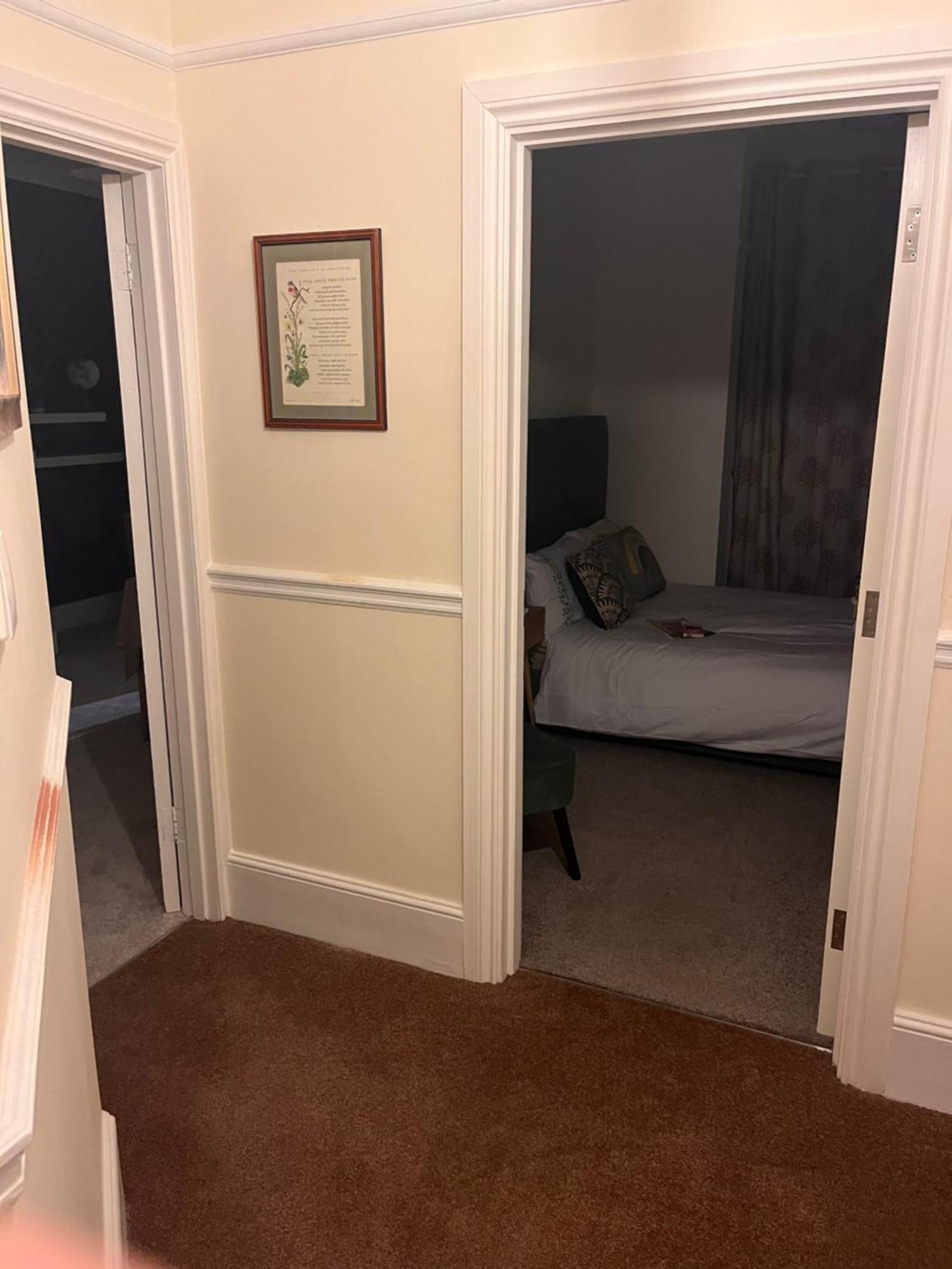 Luxury Cosy Retreat Apt London Bagian luar foto